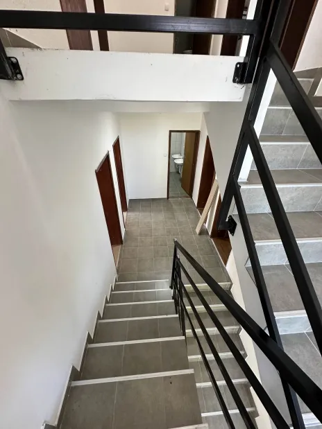 Slika 1 - zemunska bb,  Kuća za izdavanje, 380m2, 120€